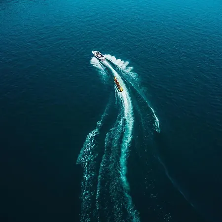 Alpin 14 アパート *